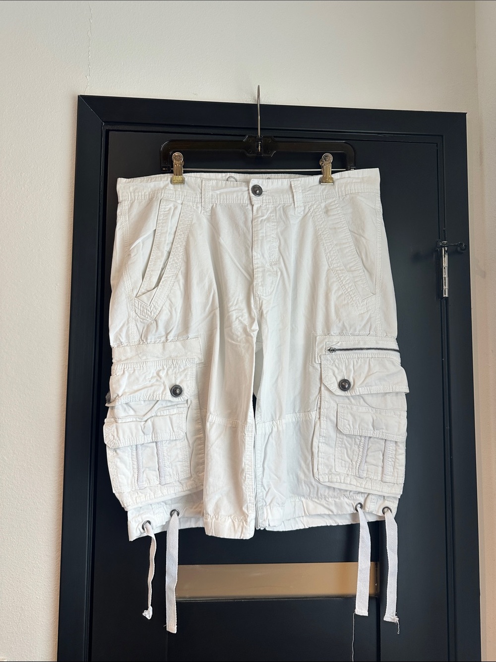 Men's White Cargo Shorts with Utility Pockets